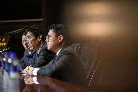 切尔西本赛季至今已经被出示了56张黄牌，这还不包括教练组成员拿到的3张黄牌。